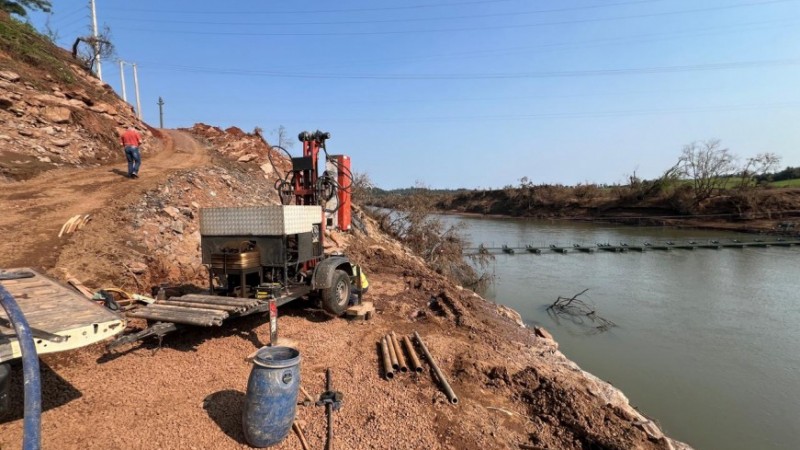 Na foto, obras para construção da ponte na ERS-130