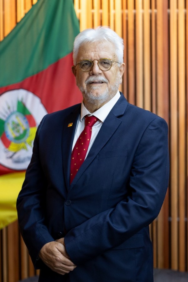 Clóvis Garcez Magalhães, secretário de Logística e Transportes.