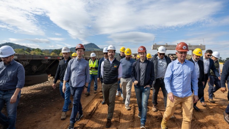 O governador destacou que a obra representa um novo padr&atilde;o de infraestrutura no Estado.